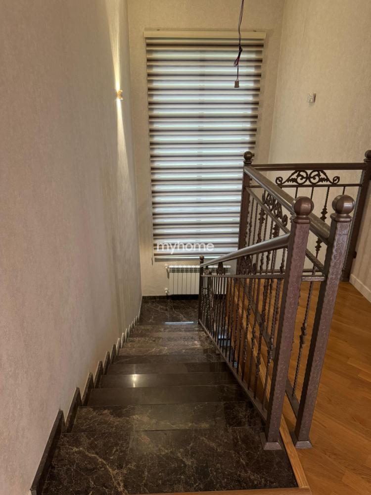  Fatmayı qəsəbəsində 350m² həyət evi satılır