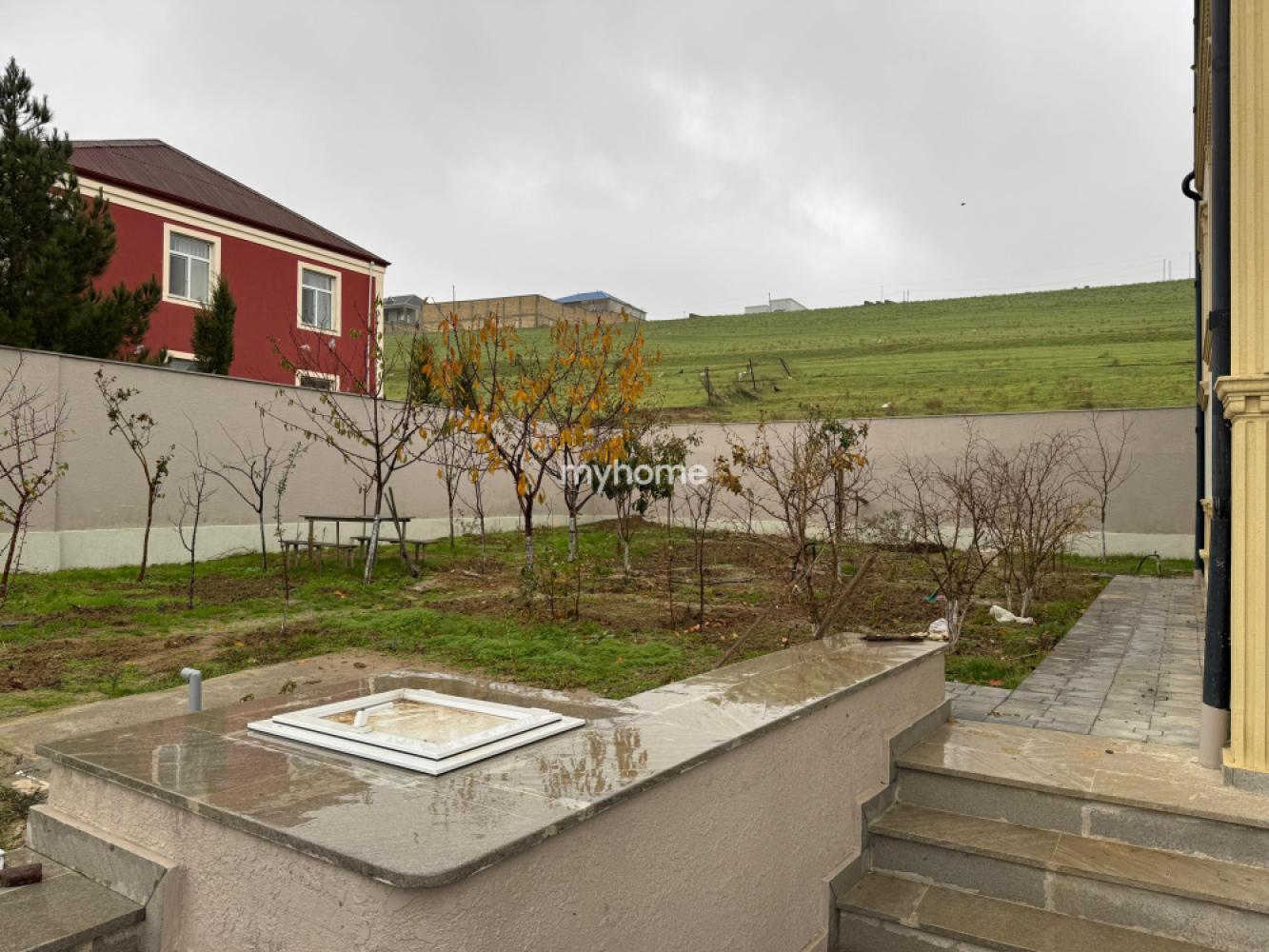  Fatmayı qəsəbəsində 350m² həyət evi satılır