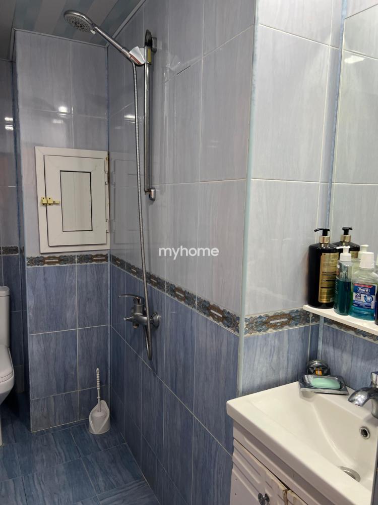  Əhmədli qəsəbəsində 66m² mənzil satılır