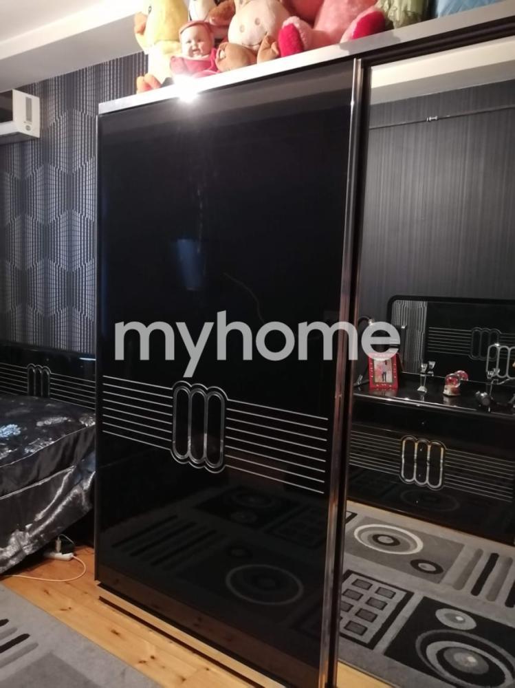  8-ci kilometr qəsəbəsində 67m² mənzil satılır