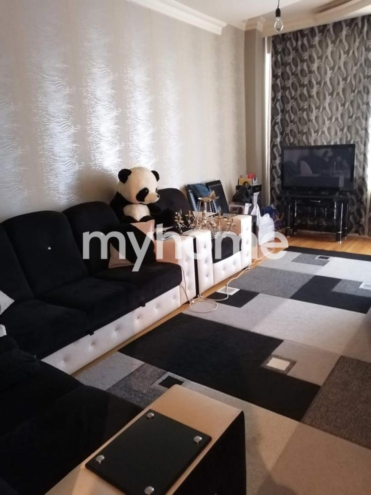 8-ci kilometr qəsəbəsində 67m² mənzil satılır