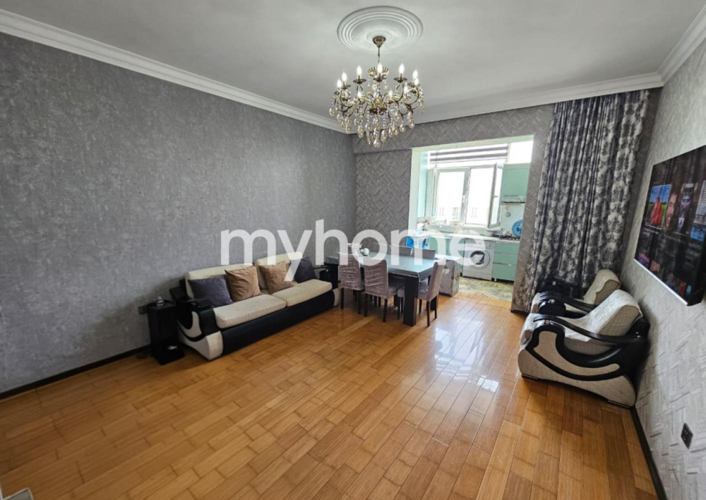  Bakıxanov qəsəbəsində 84m² mənzil satılır