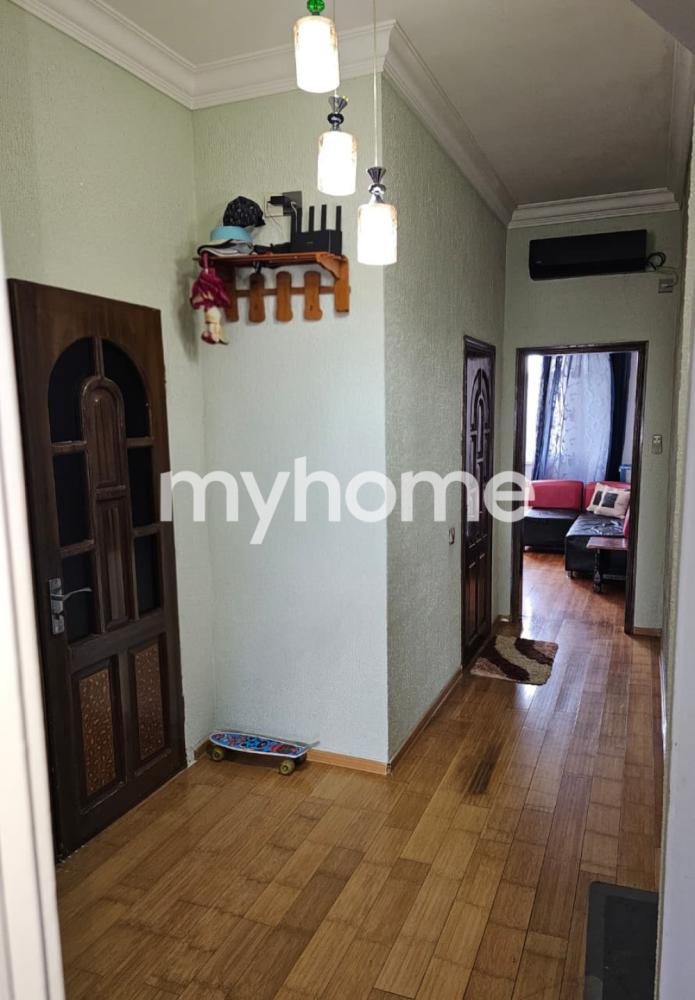  Bakıxanov qəsəbəsində 84m² mənzil satılır