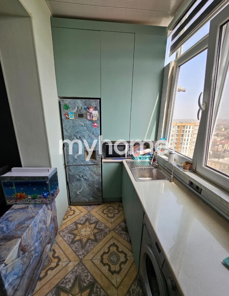  Bakıxanov qəsəbəsində 84m² mənzil satılır