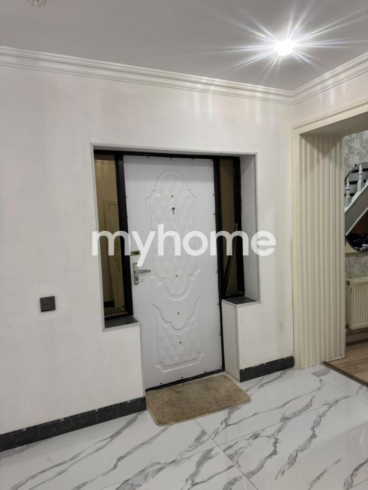  Əmircan qəsəbəsində 84m² həyət evi satılır