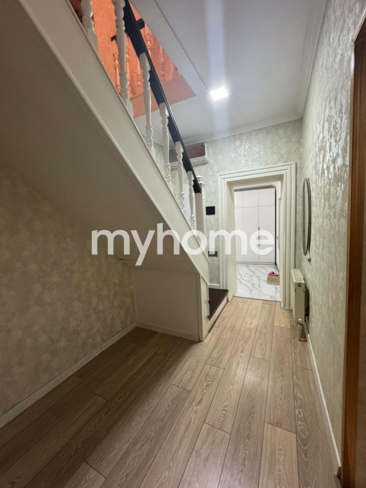  Əmircan qəsəbəsində 84m² həyət evi satılır