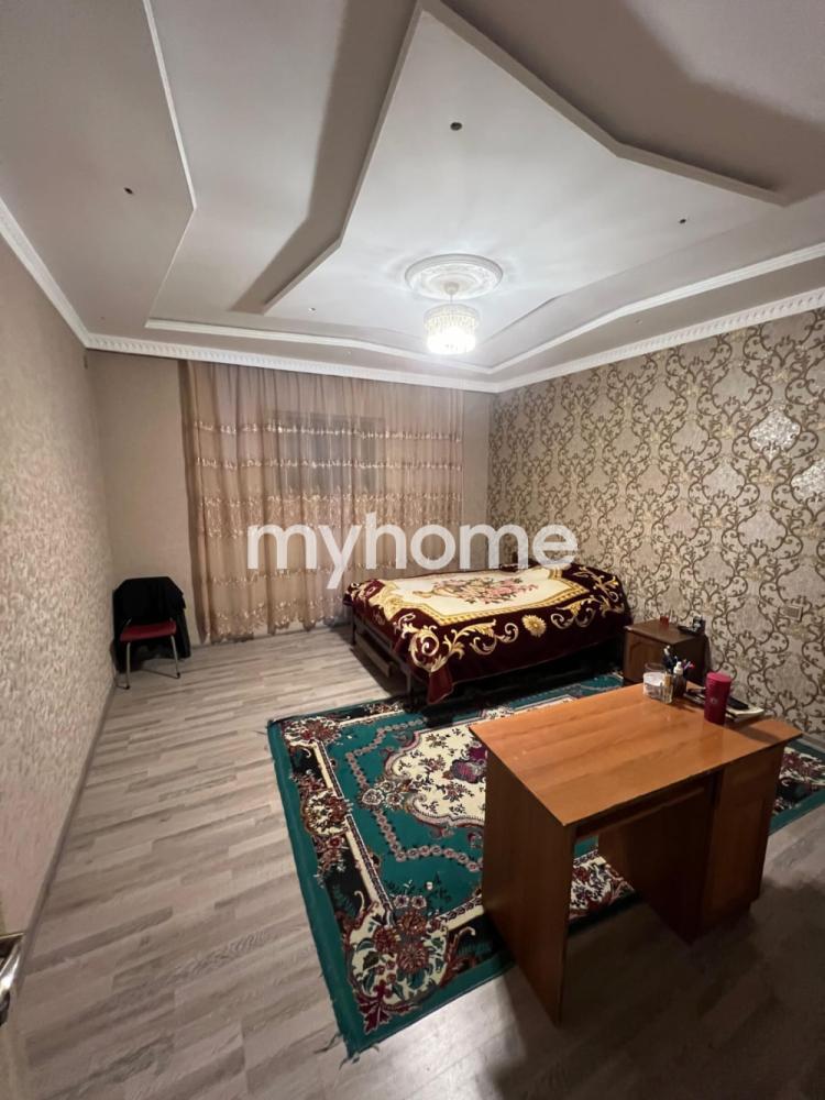 Qaraçuxur qəsəbəsində 260m² həyət evi satılır Qaraçuxur qəsəbəsində 260m² həyət evi satılır