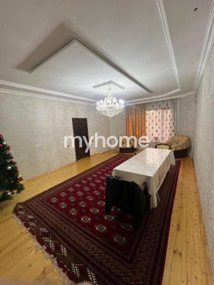Qaraçuxur qəsəbəsi 260m² həyət evi satılır