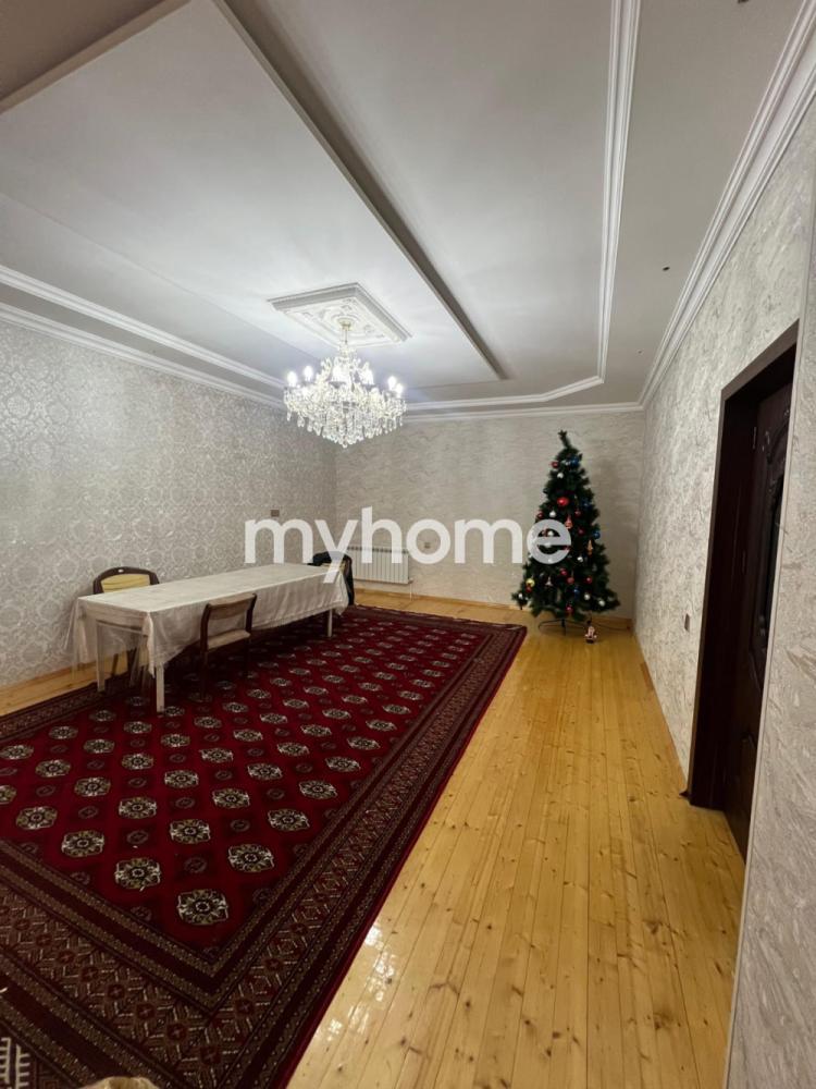 Qaraçuxur qəsəbəsi 260m² həyət evi satılır