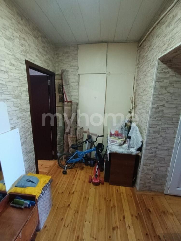  Hövsan qəsəbəsində 64m² mənzil satılır