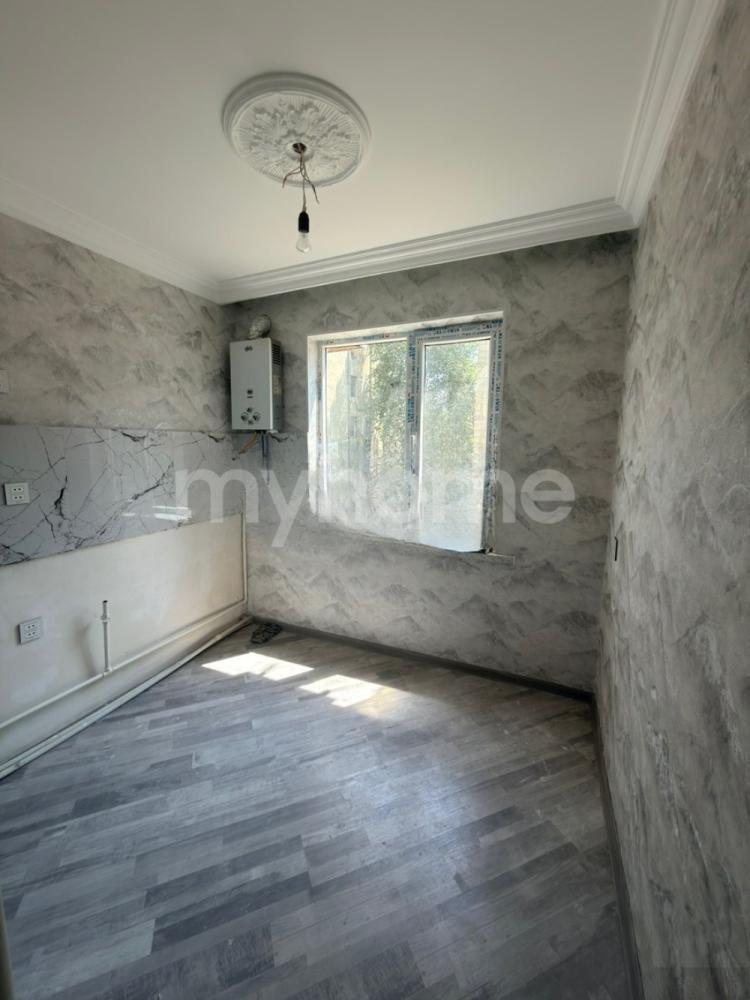  Gəncə şəhərində 47m² mənzil satılır