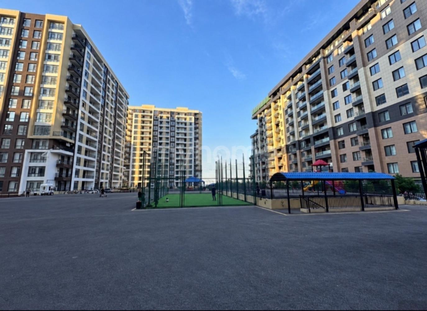  Sumqayıt şəhərində 100m² mənzil kirayə verilir