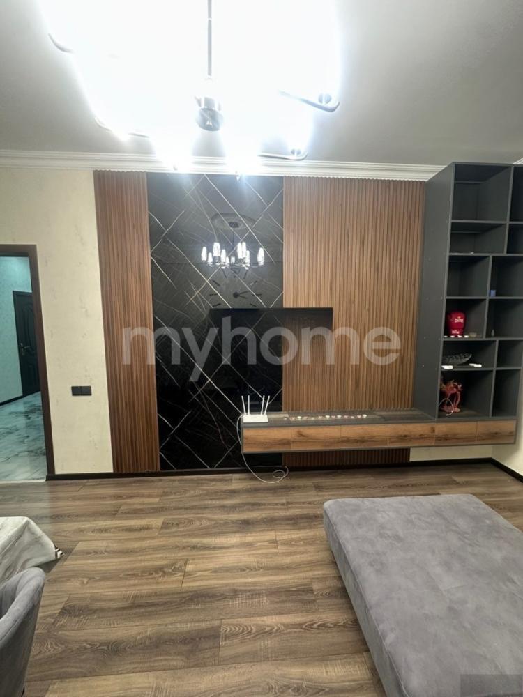  Sumqayıt şəhərində 74m² mənzil kirayə verilir