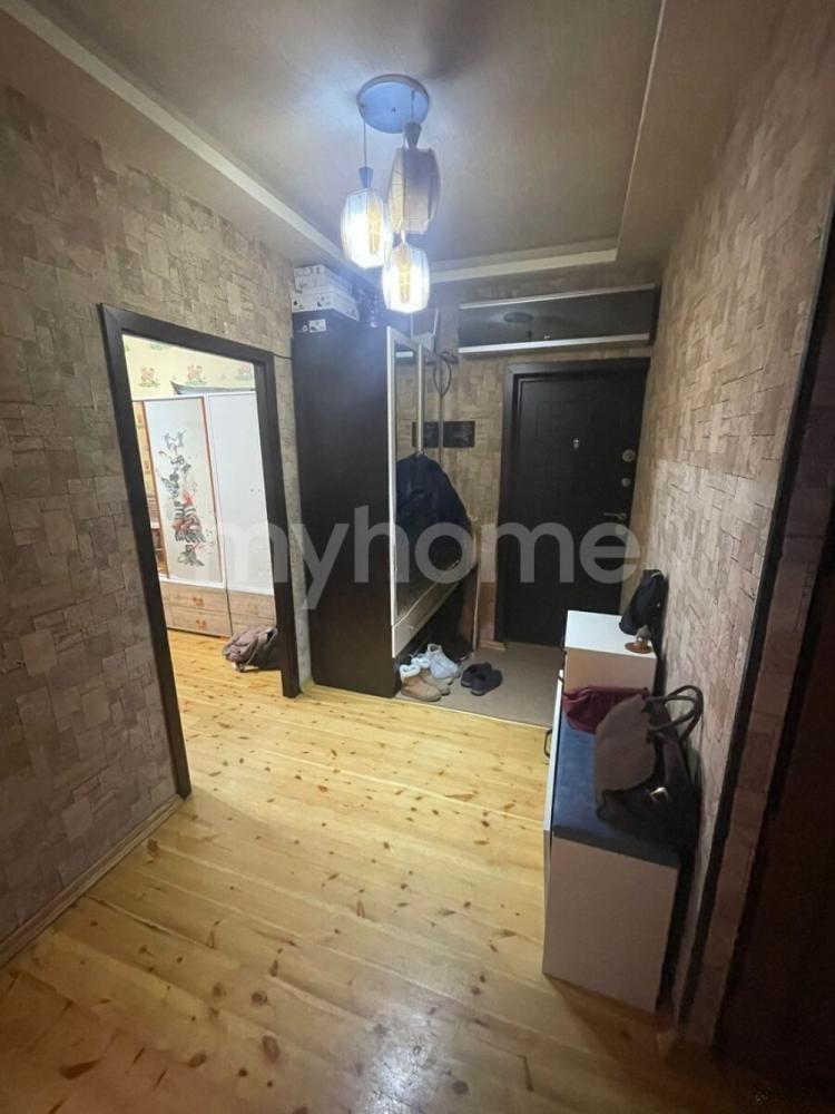  Buzovna qəsəbəsində 75m² mənzil satılır