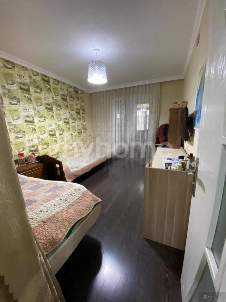  Bakı şəhərində 84m² mənzil satılır