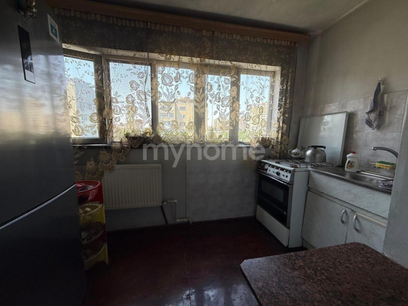  Bakı şəhərində 80m² mənzil satılır