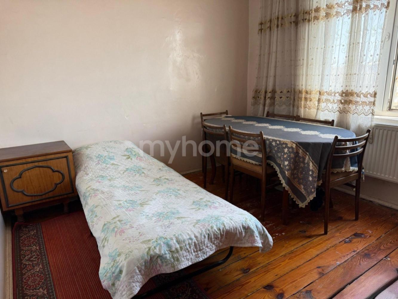  Bakı şəhərində 80m² mənzil satılır