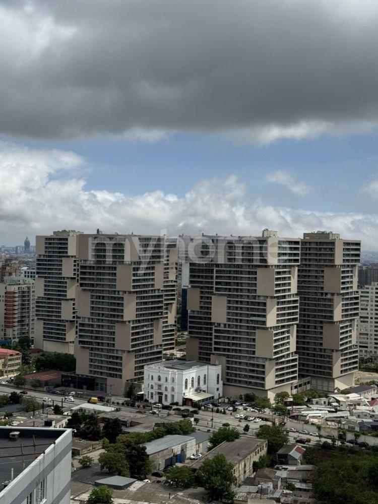  Bakı şəhərində 100m² mənzil kirayə verilir