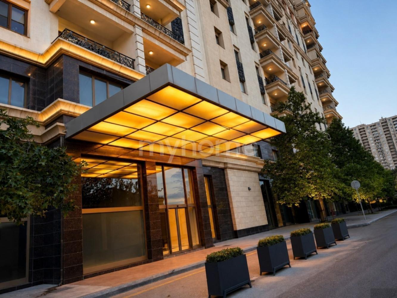  Bakı şəhərində 280m² mənzil satılır
