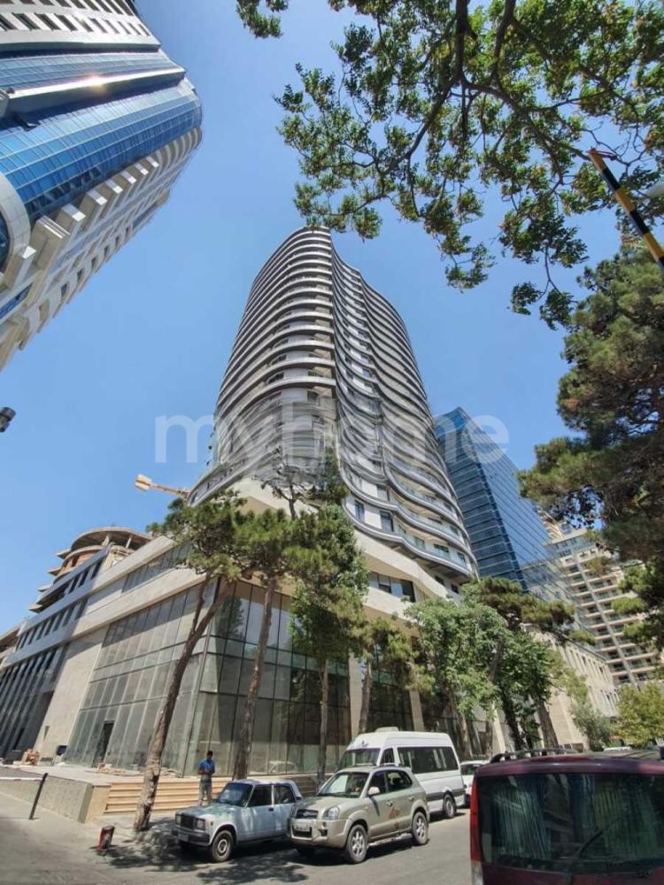 Bakı şəhərində 65m² mənzil kirayə verilir