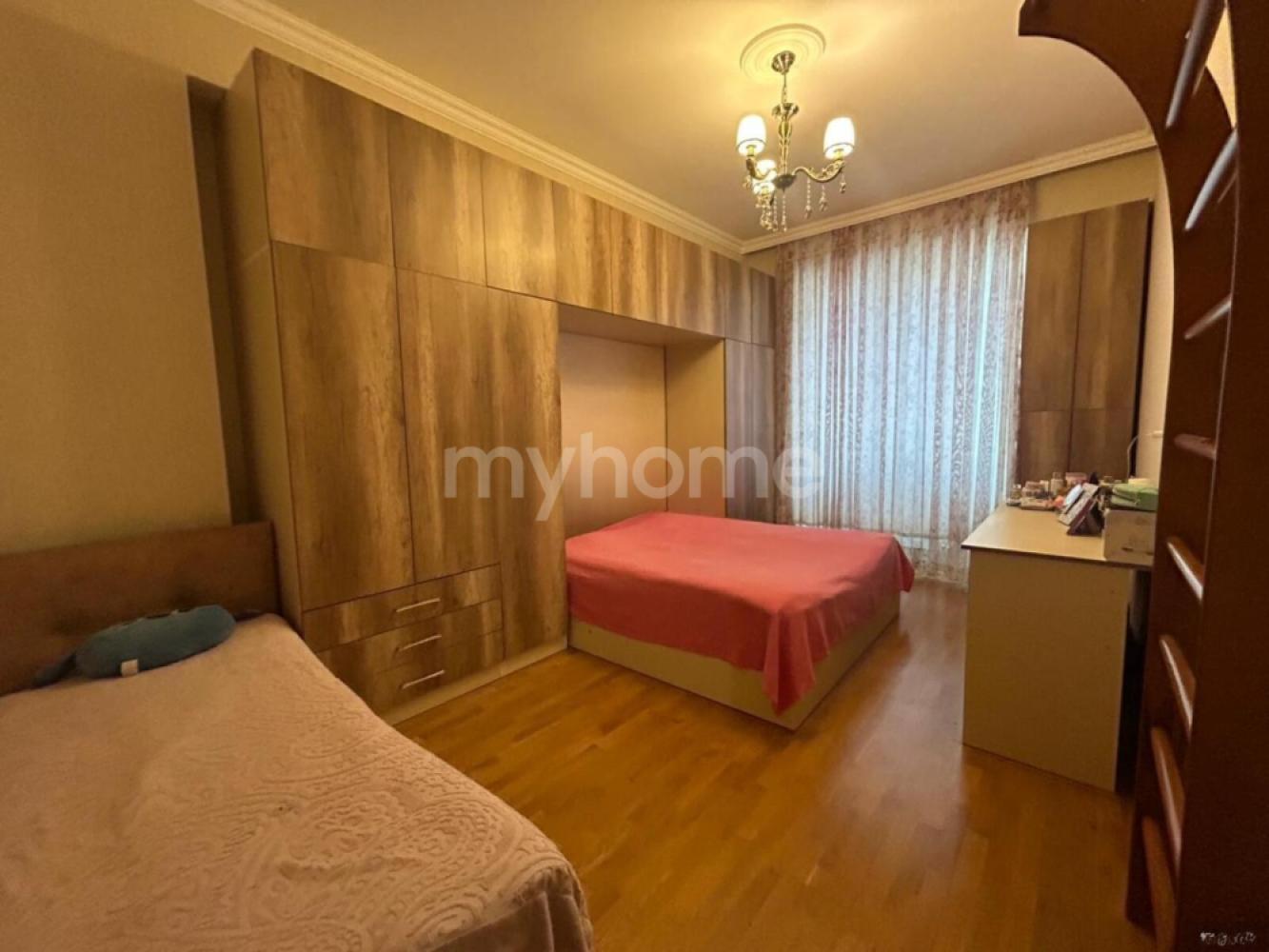 Bakı şəhərində 98m² mənzil satılır