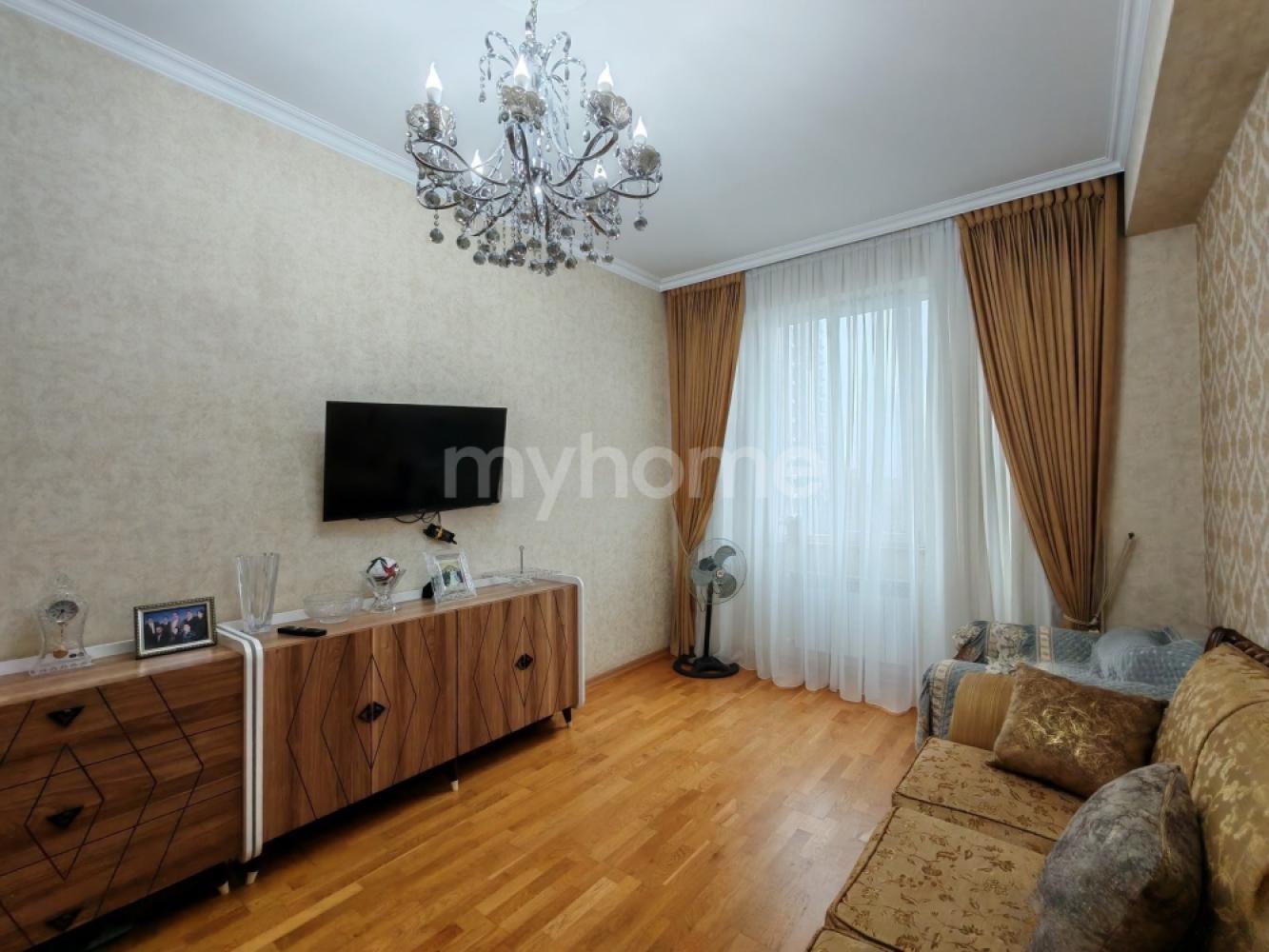  Biləcəri qəsəbəsində 65m² mənzil satılır