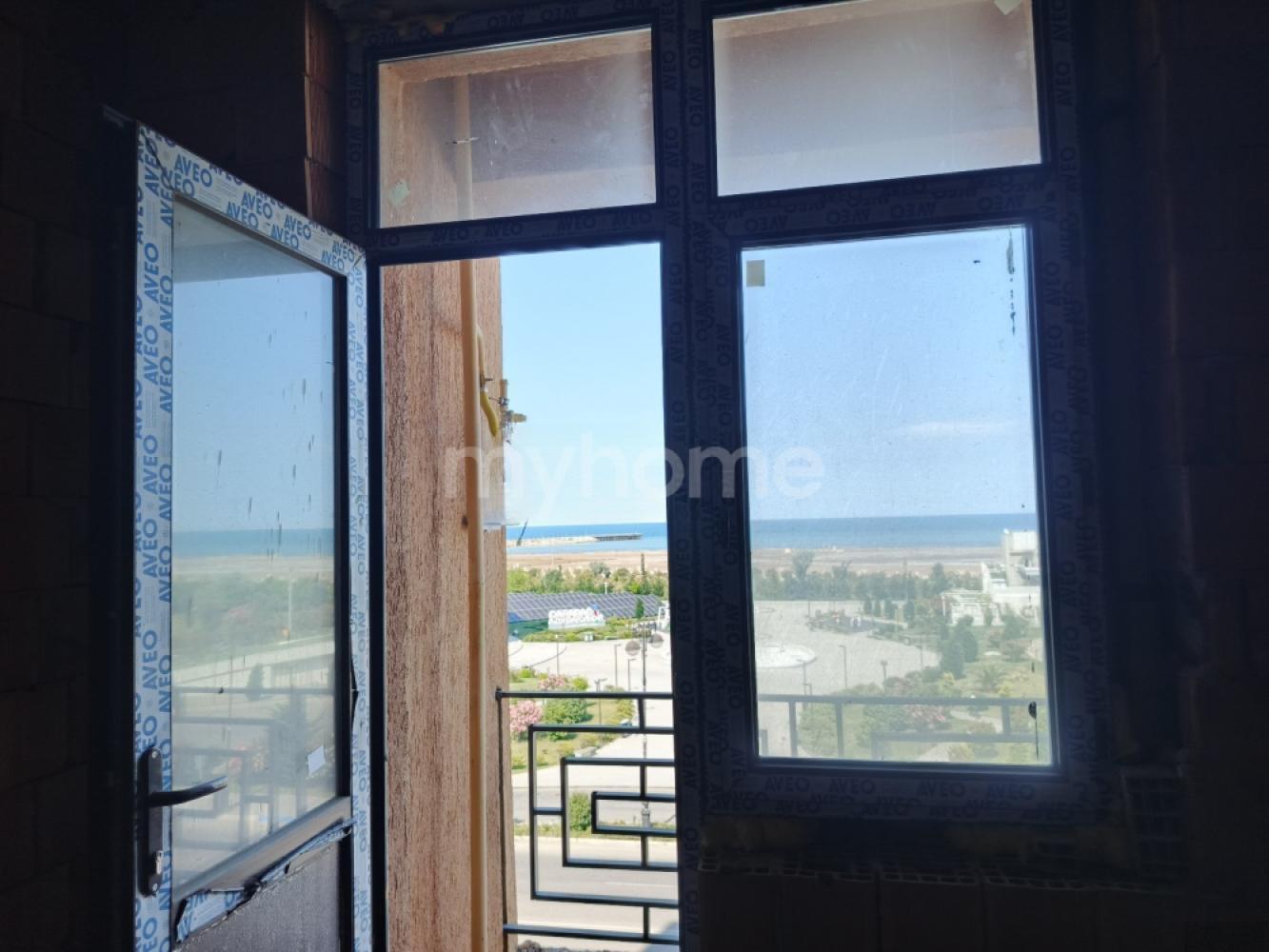  Sumqayıt şəhərində 57m² mənzil satılır