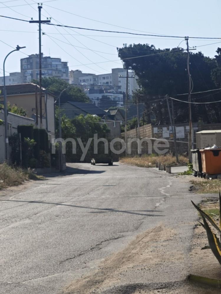  Buzovna qəsəbəsində torpaq satılır