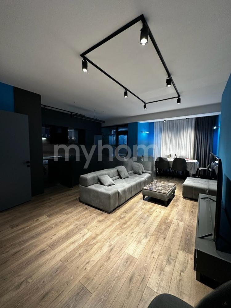  Bakı şəhərində 82m² mənzil satılır