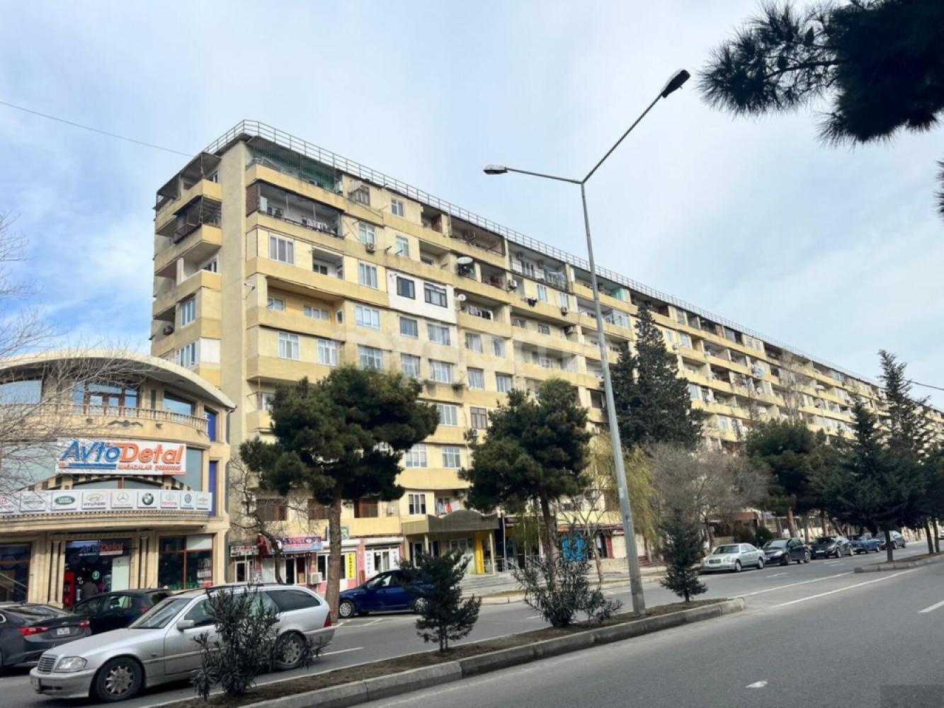  Bakıxanov qəsəbəsində 100m² mənzil satılır