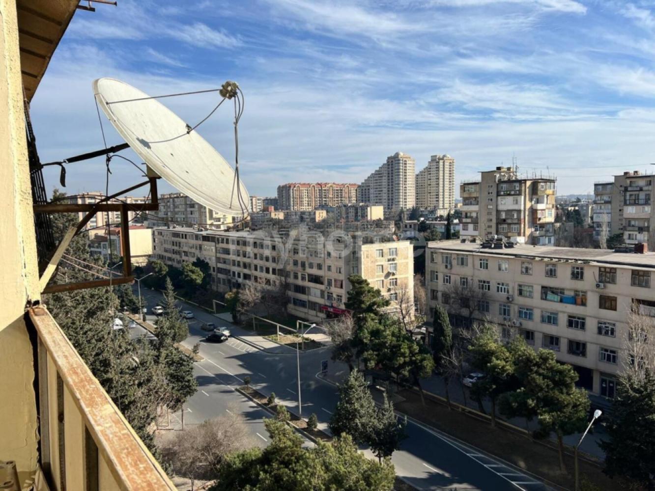  Bakıxanov qəsəbəsində 100m² mənzil satılır