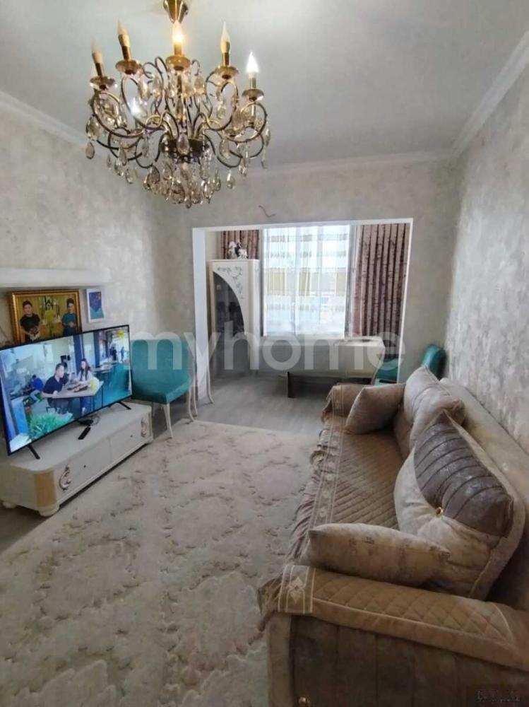  Bakıxanov qəsəbəsində 100m² mənzil satılır