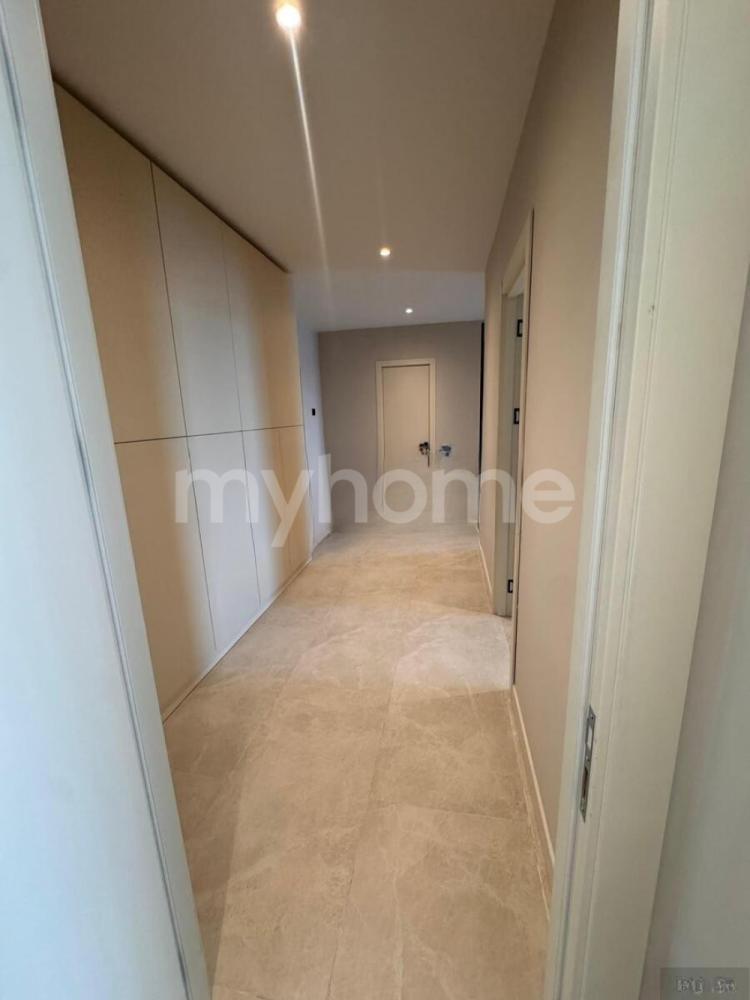 Bakı şəhərində 139m² mənzil kirayə verilir