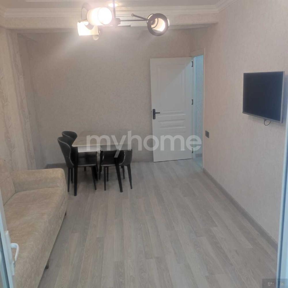  Bakı şəhərində 50m² mənzil kirayə verilir