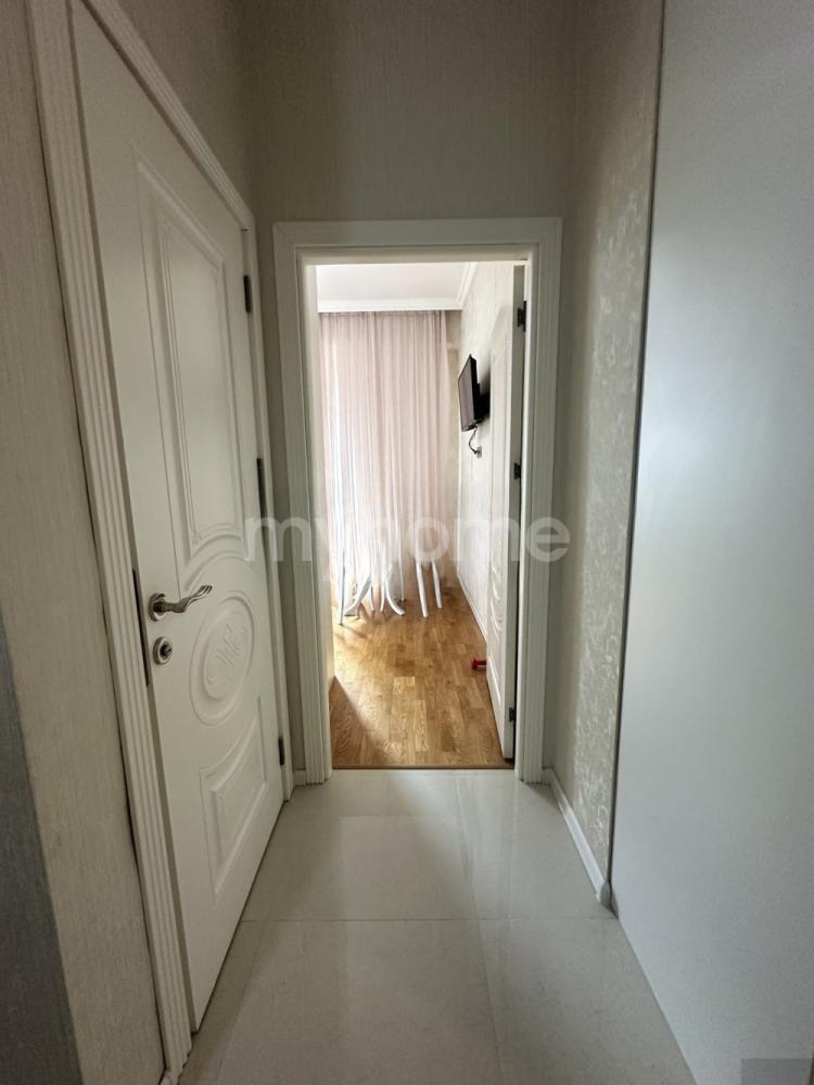  Yasamal qəsəbəsində 65m² mənzil satılır