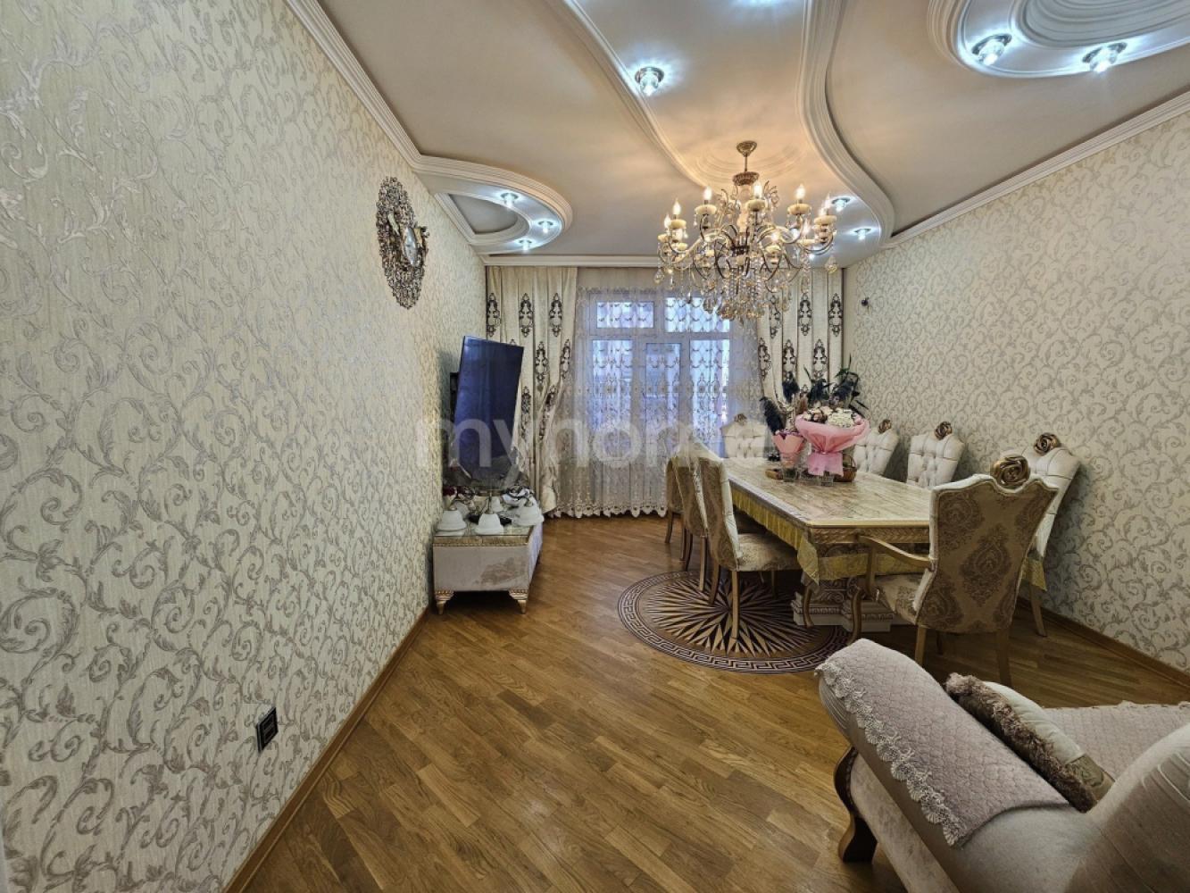  Bakı şəhərində 85m² mənzil satılır