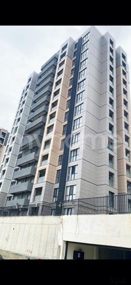  Zığ qəsəbəsində 53m² mənzil satılır