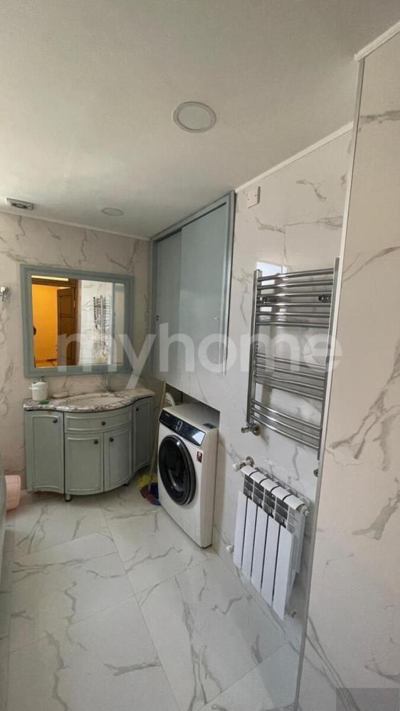  Bakı şəhərində 100m² mənzil kirayə verilir
