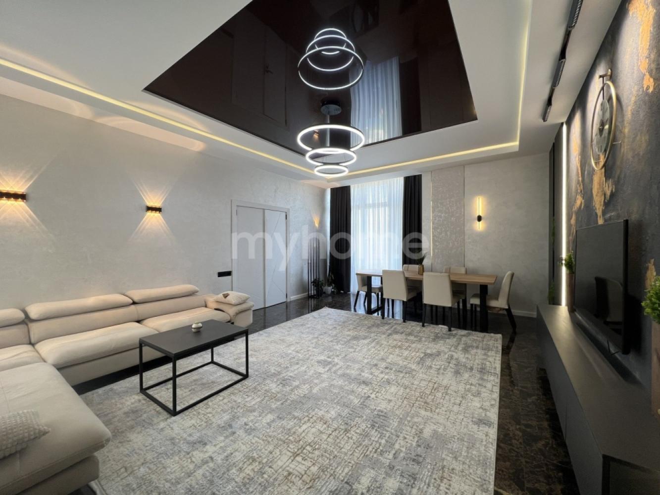  Bakı şəhərində 150m² mənzil kirayə verilir