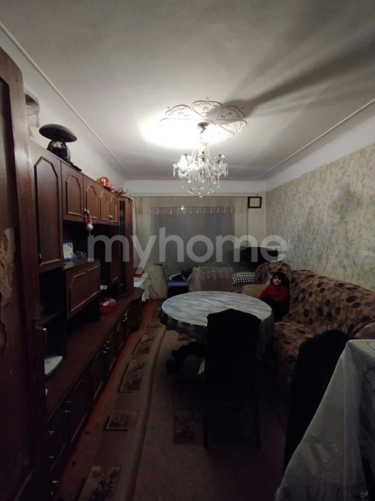  Sumqayıt şəhərində 49m² mənzil satılır