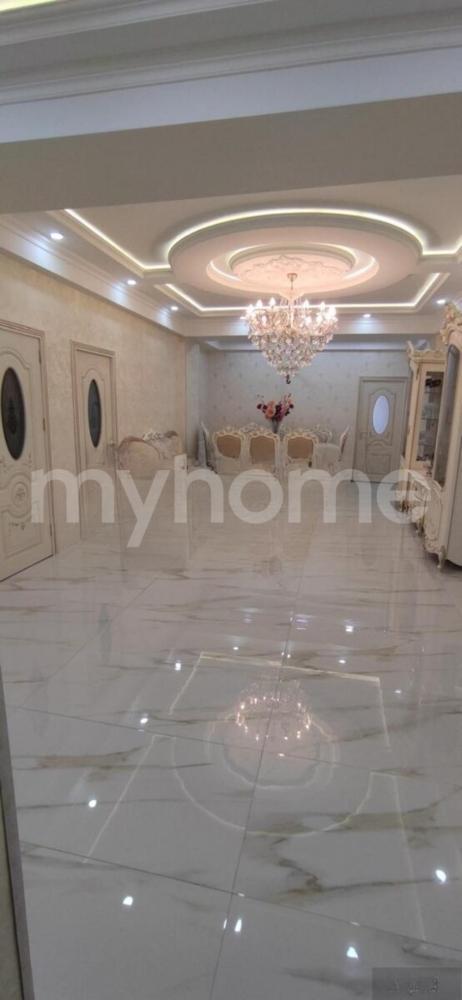  Gəncə şəhərində 165m² mənzil kirayə verilir