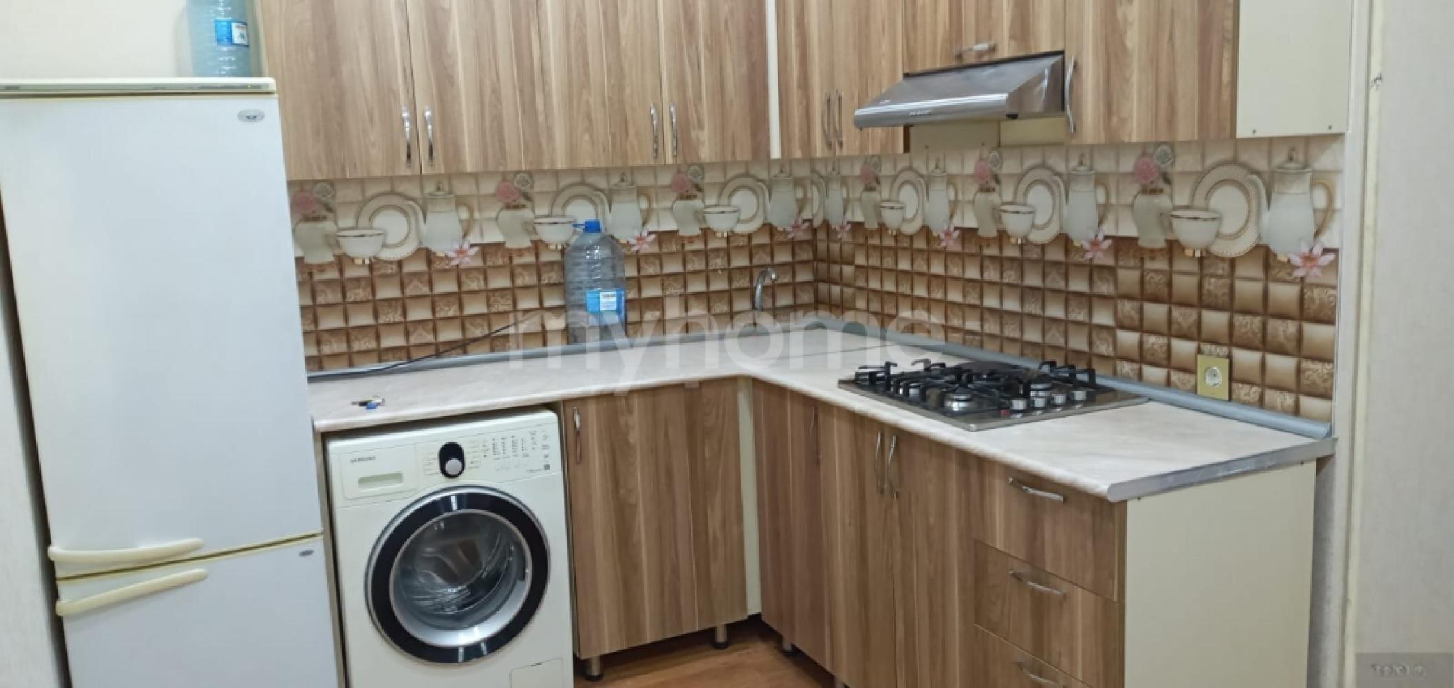  Bakı şəhərində 65m² mənzil kirayə verilir
