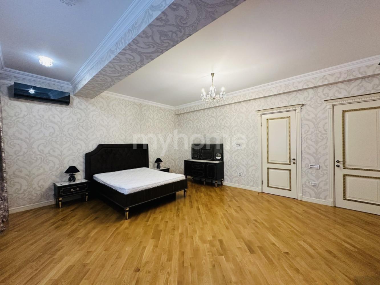  Bakı şəhərində 140m² mənzil kirayə verilir