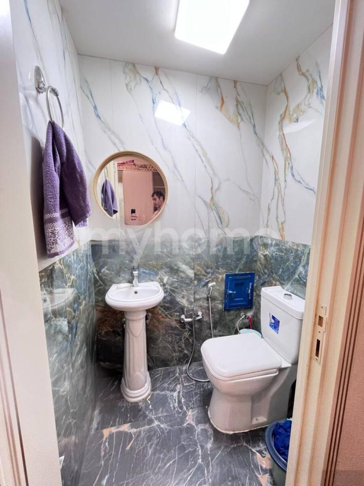  Bakı şəhərində 93m² mənzil satılır