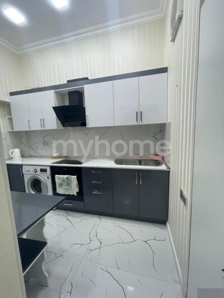  Bakı şəhərində 68m² mənzil kirayə verilir