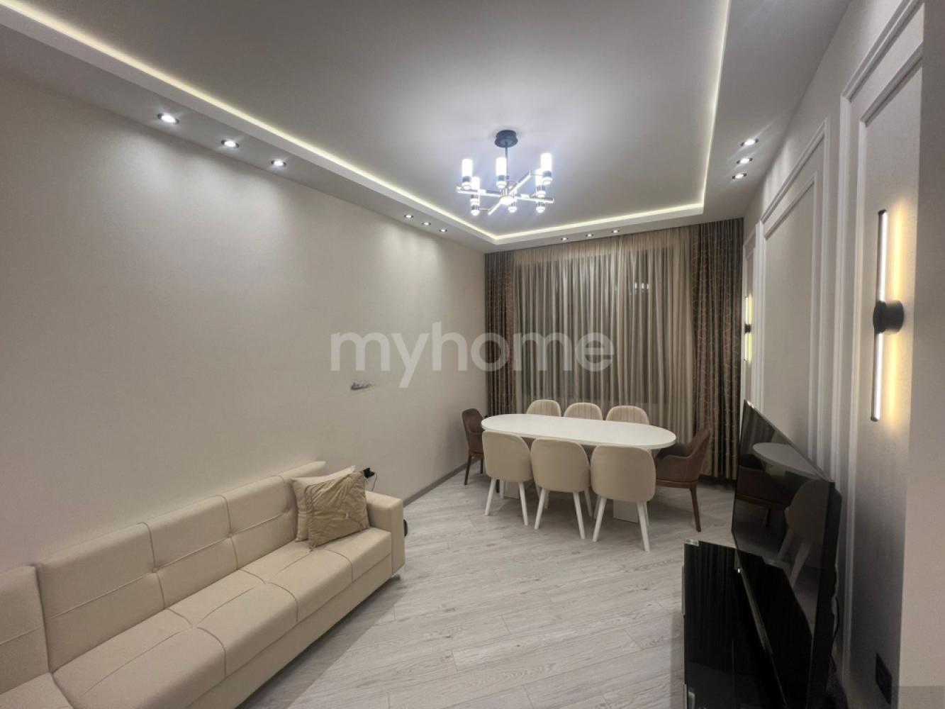  Yasamal qəsəbəsində 71m² mənzil satılır