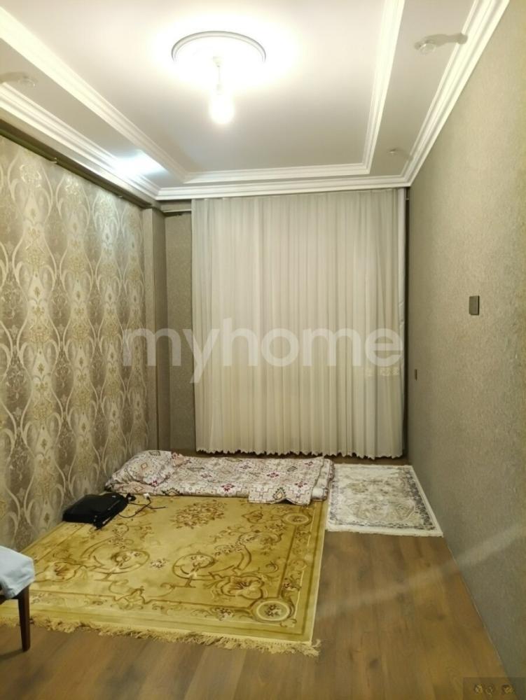  Saray qəsəbəsində 67m² mənzil satılır