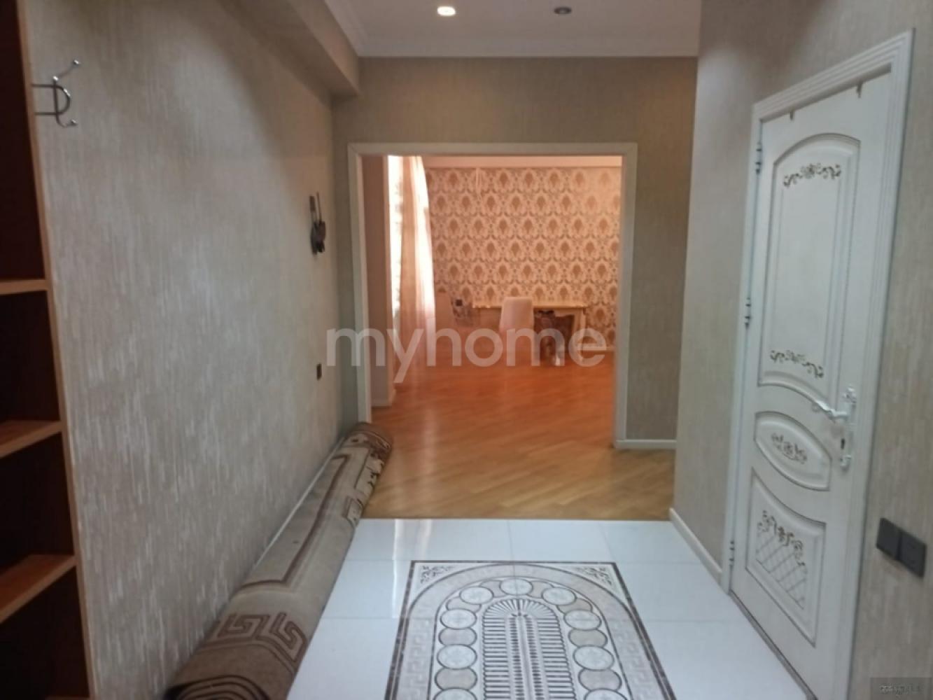  Sumqayıt şəhərində 80m² mənzil kirayə verilir