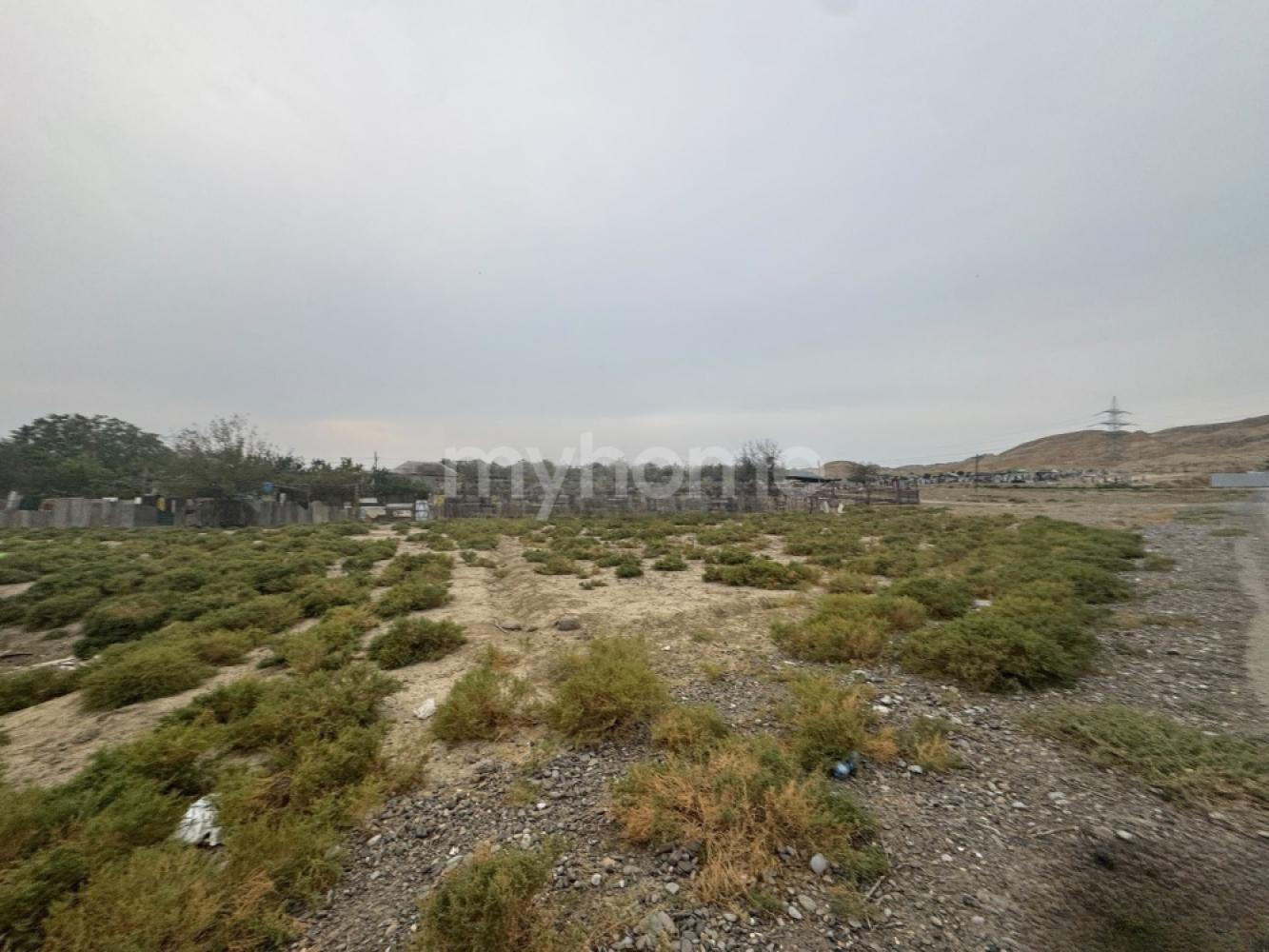  Bakı şəhərində torpaq satılır