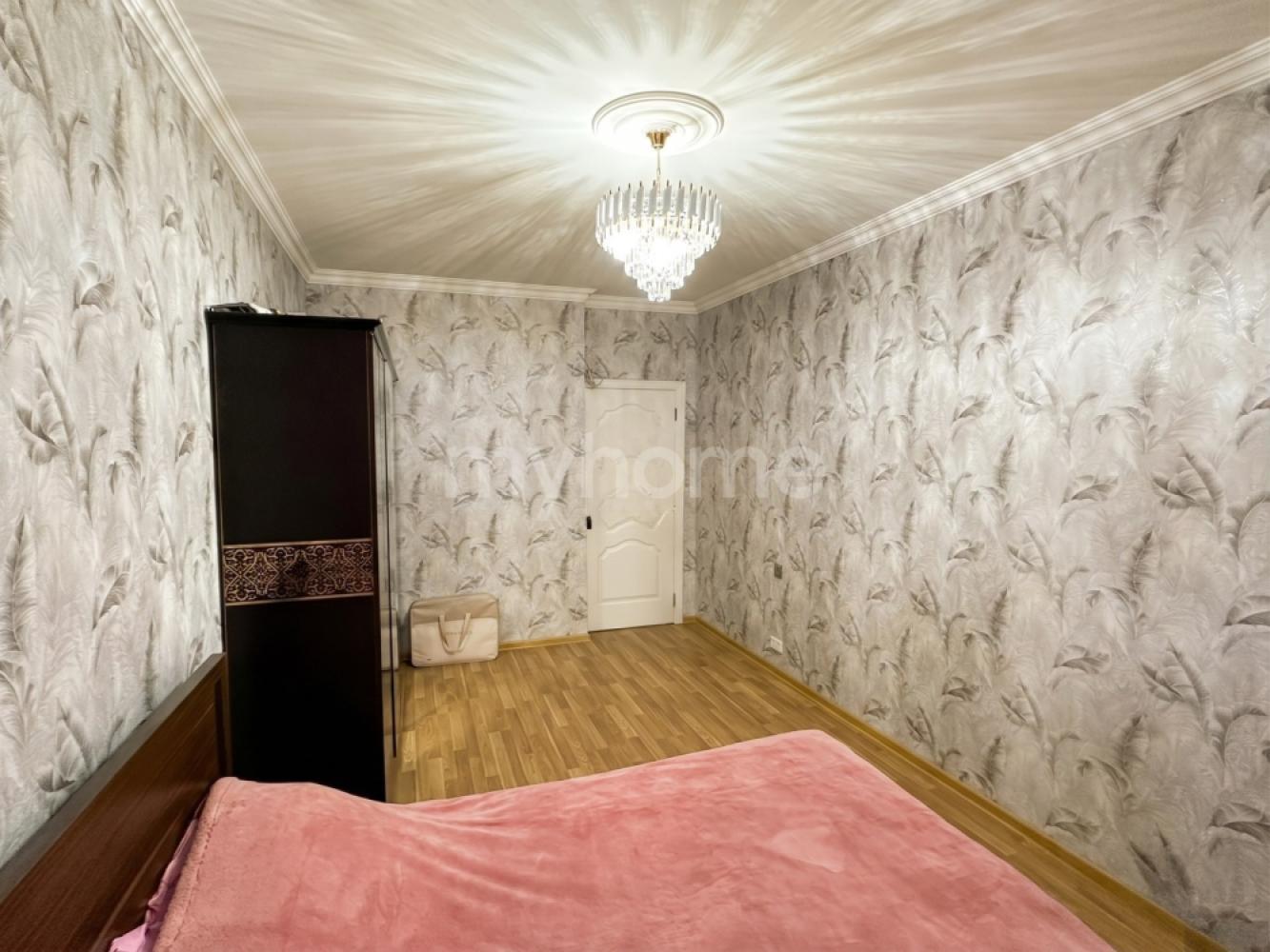  Bakı şəhərində 87m² mənzil satılır